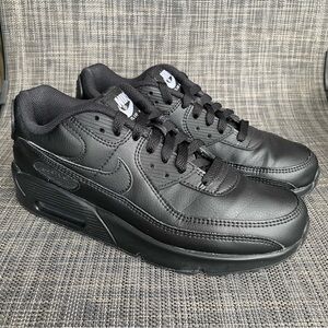 Nike Air Max 90 LTR Sneakers CD6864-001 GS Black Shoes unisex Youth size 5.5